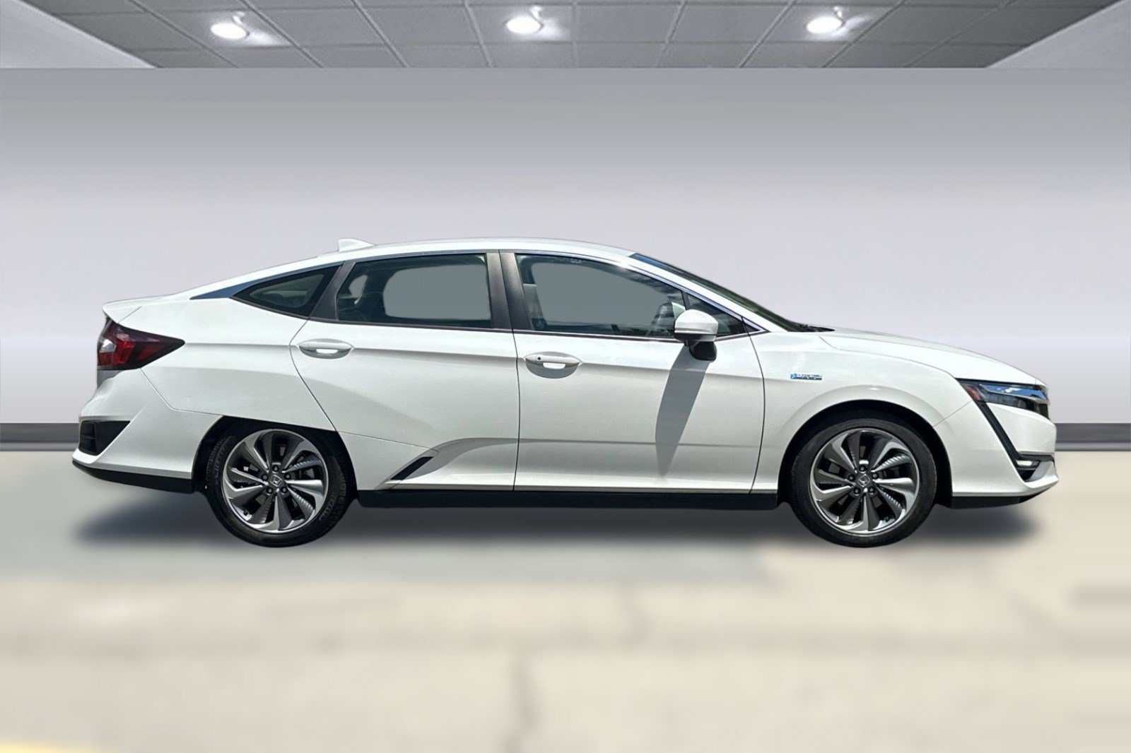 Used 2018 Honda Clarity Plug-In Hybrid image 8
