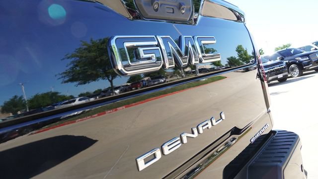 Used 2025 GMC Sierra 2500 Denali Ultimate AWD/4WD image 12