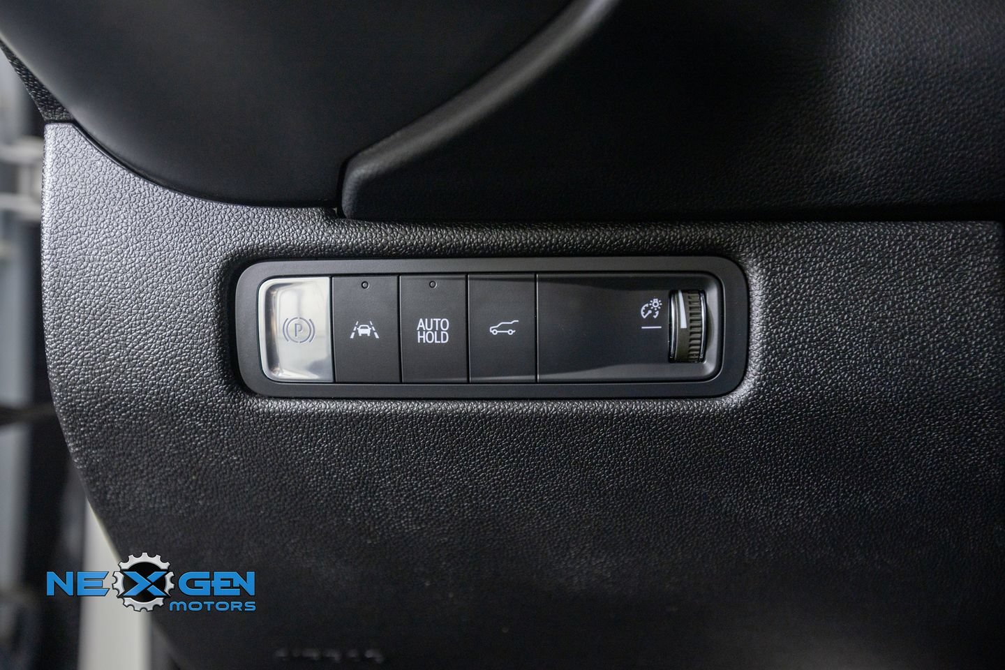 Used 2024 Chevrolet Equinox EV RS FWD image 14