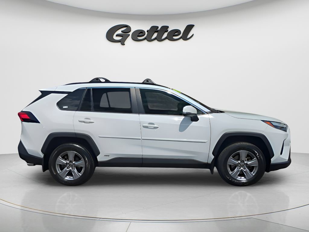 Used 2023 Toyota RAV4 XLE w/ XLE Grade Weather Package image 5