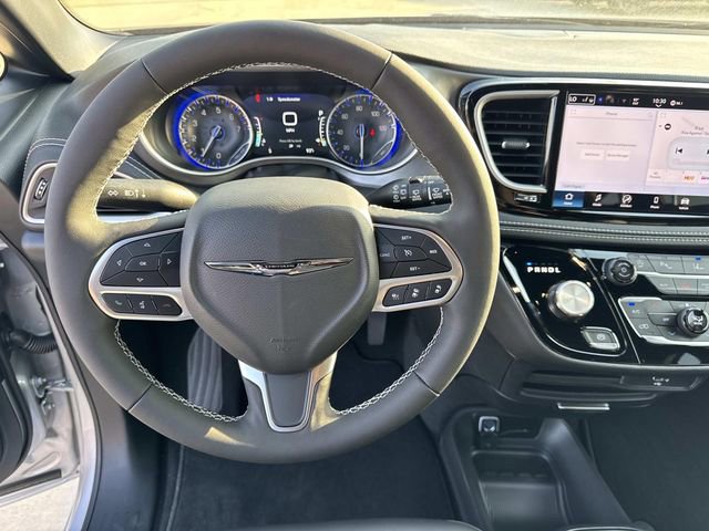 New 2026 Chrysler Pacifica Select image 22