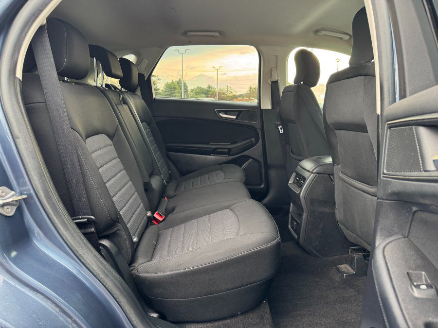 Used 2019 Ford Edge SE FWD image 18