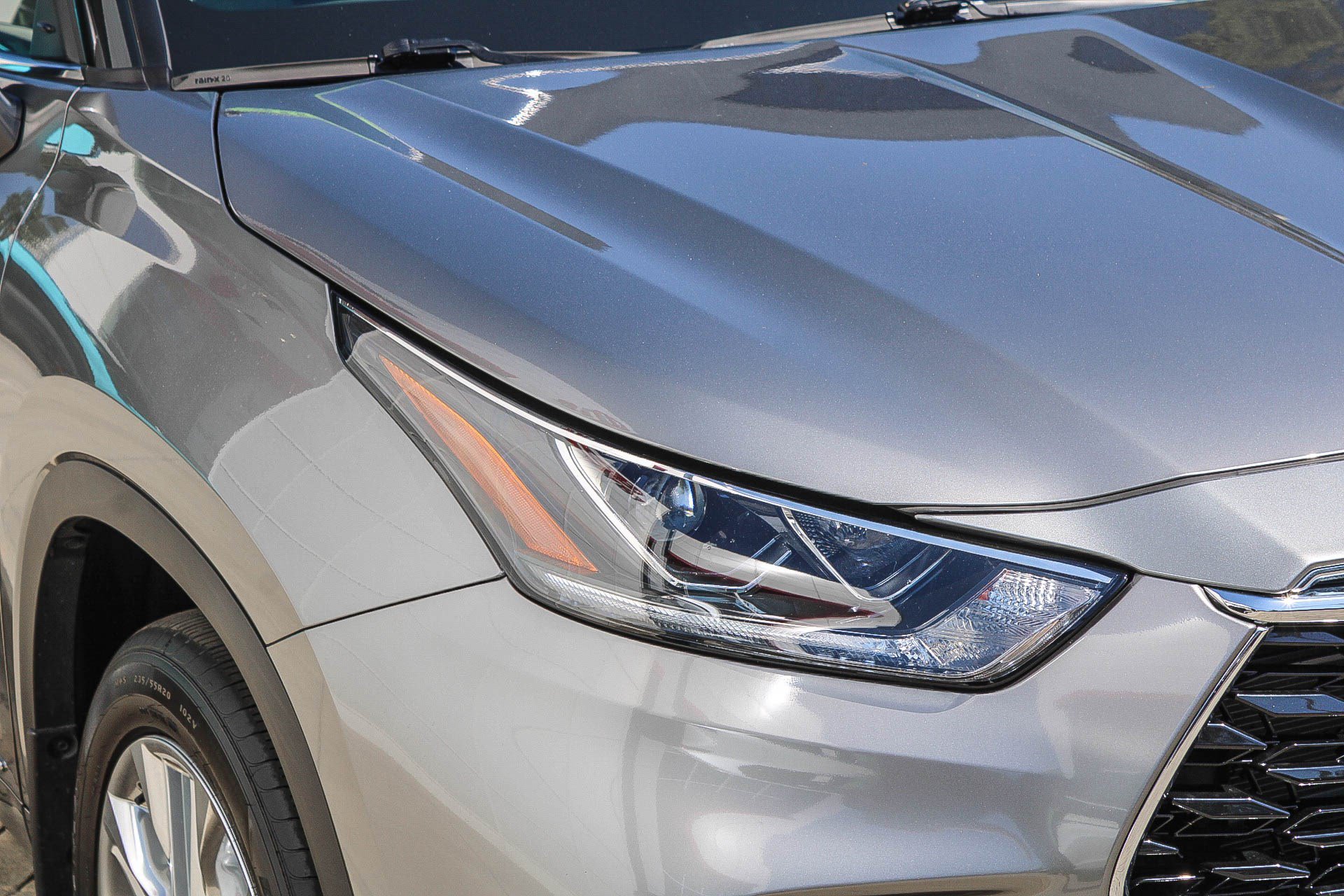 Certified 2026 Toyota Highlander Limited AWD/4WD image 5