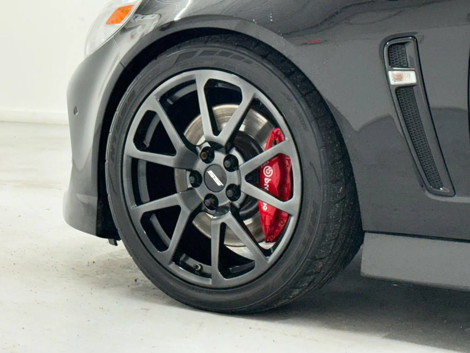 Used 2017 Chevrolet SS RWD image 40