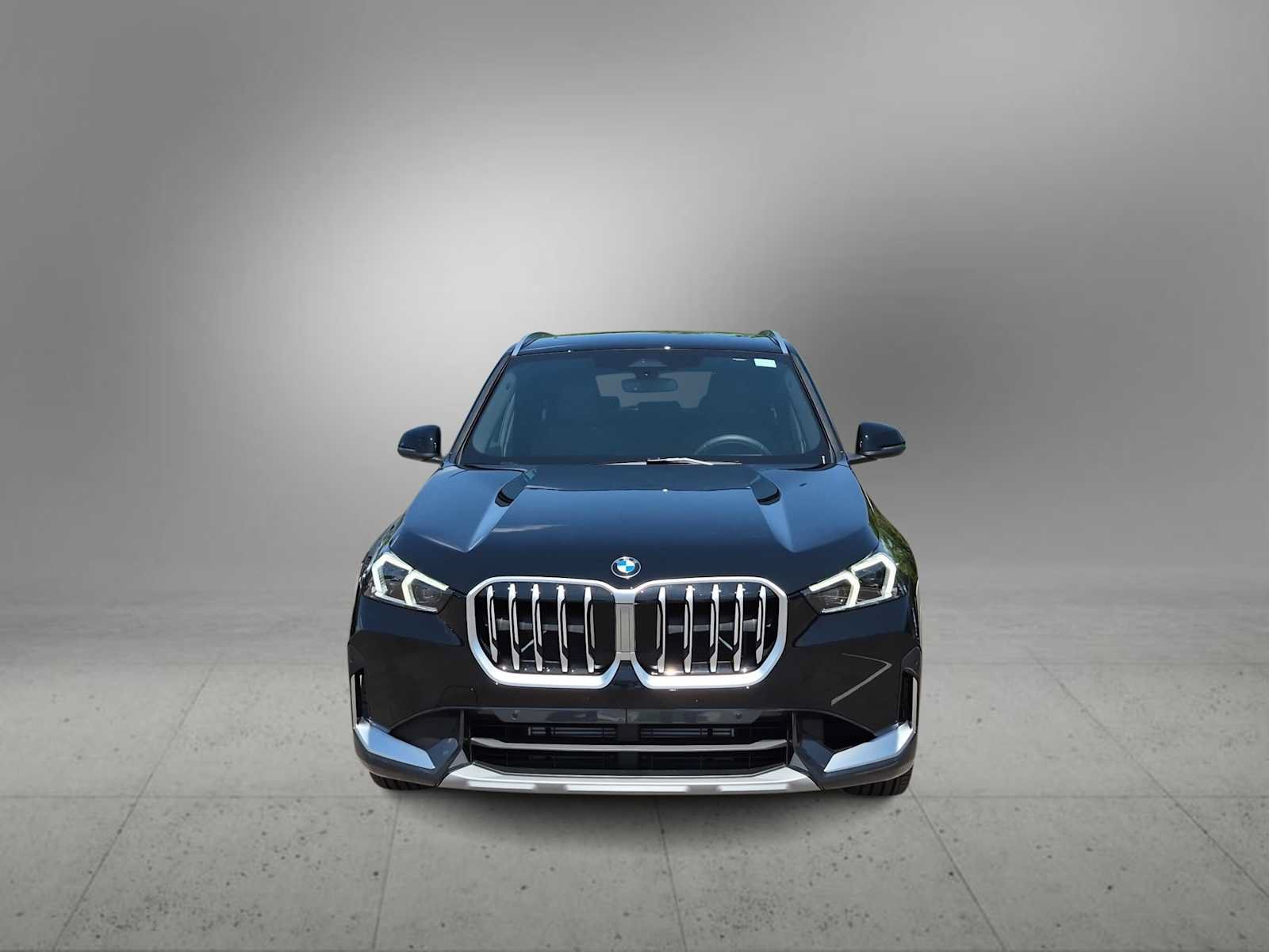 Used 2026 BMW X1 xDrive28i w/ Convenience Package AWD/4WD image 3