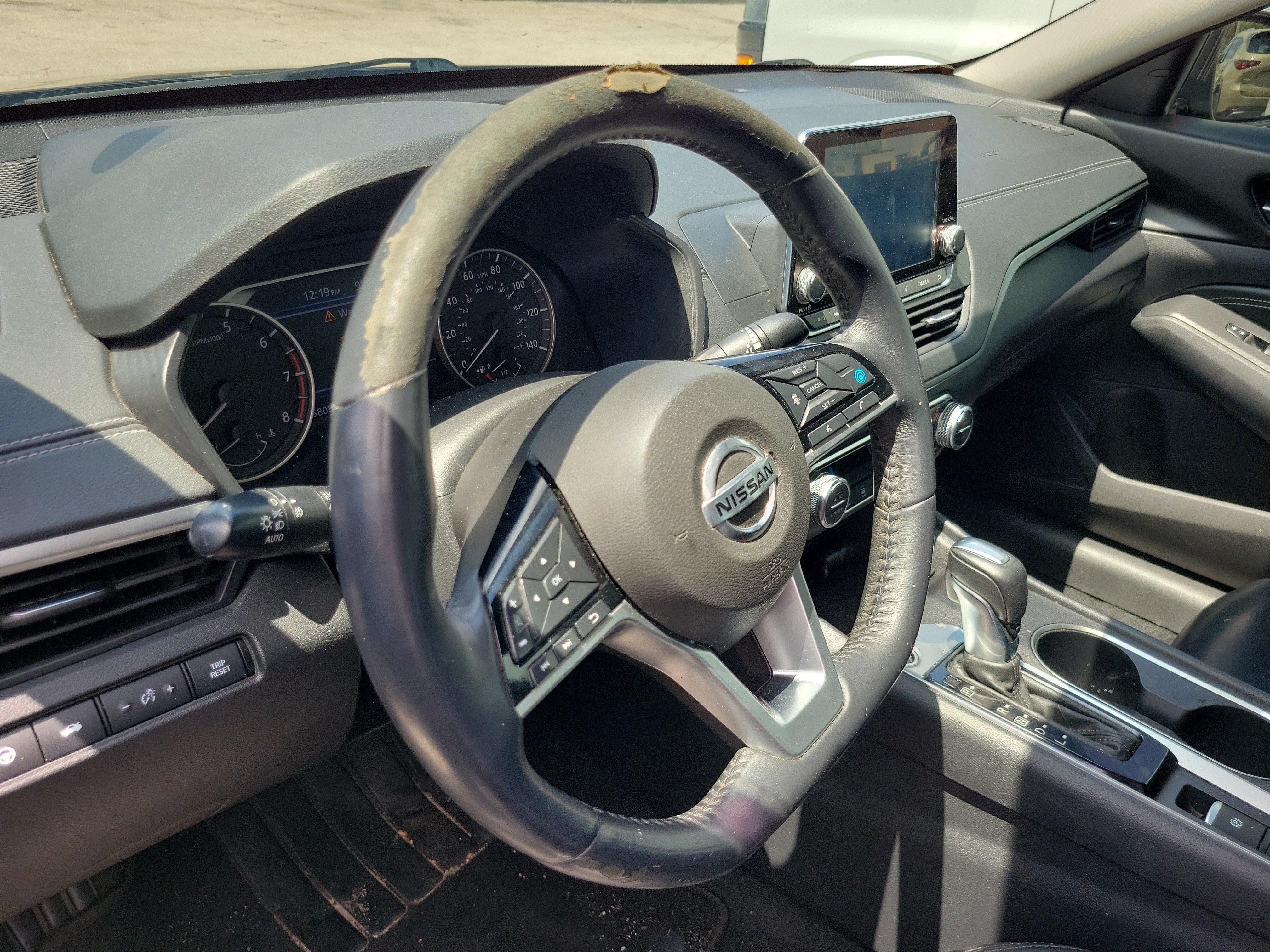 Used 2019 Nissan Altima 2.5 SV FWD image 12