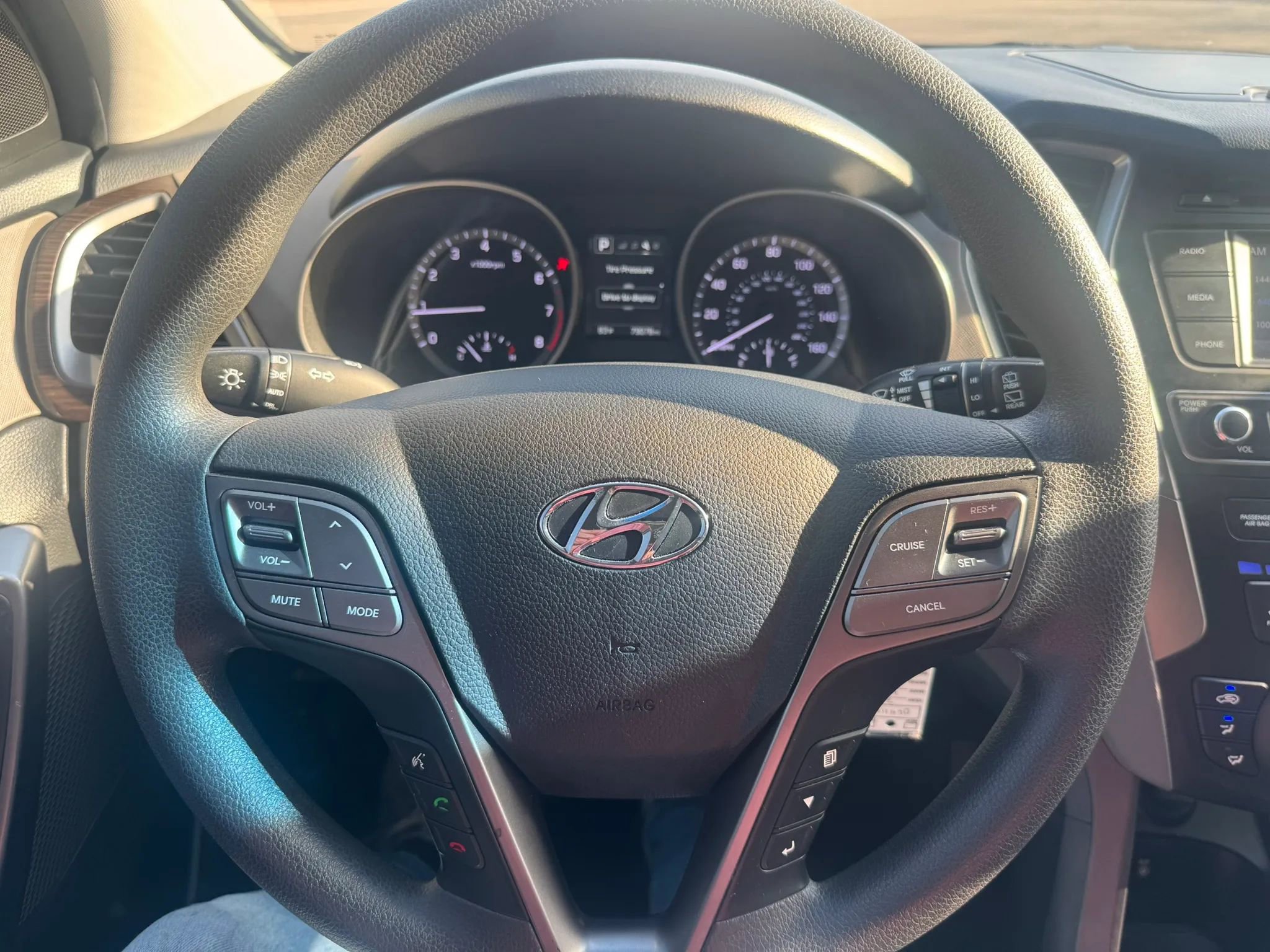 Used 2018 Hyundai Santa Fe Sport FWD image 26