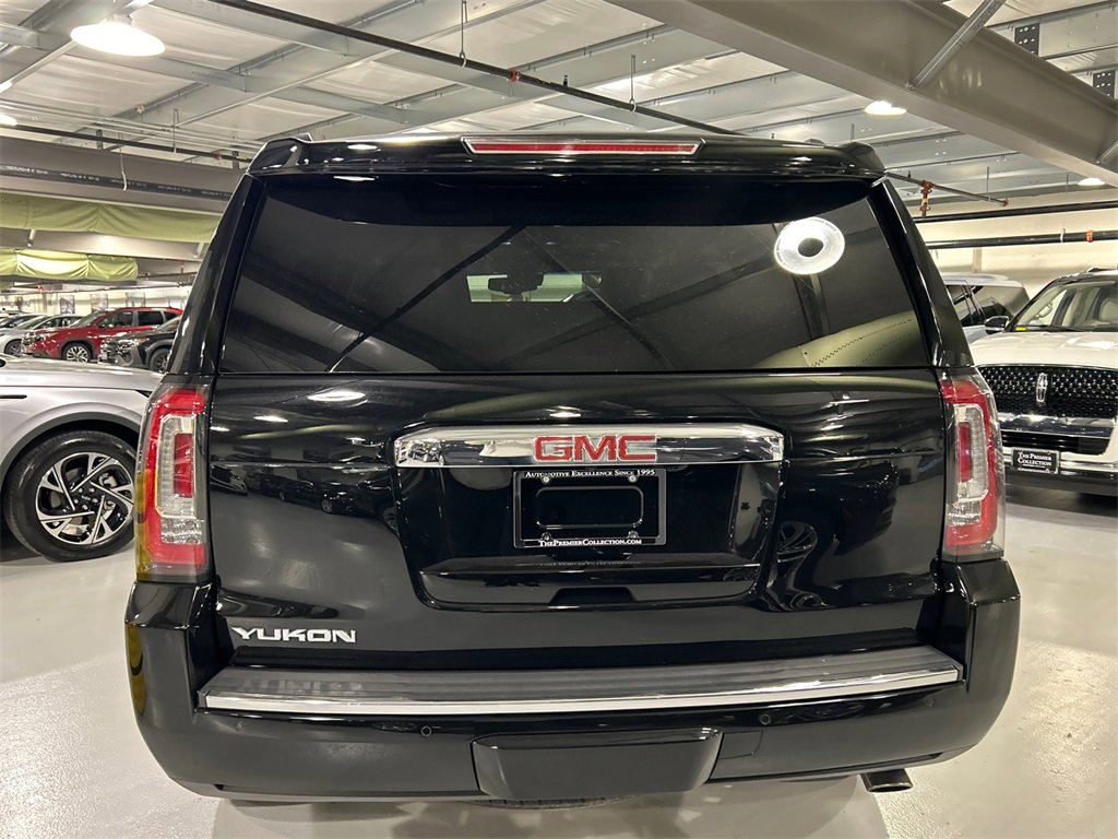 Used 2019 GMC Yukon Denali w/ Denali Ultimate Package image 3