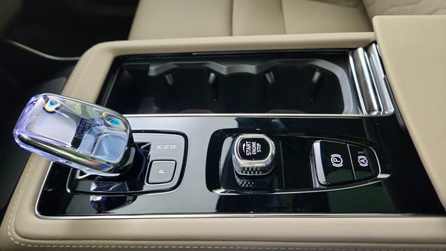 New 2026 Volvo XC90 B6 Plus w/ Protection Package AWD/4WD image 17