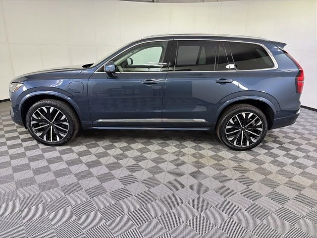 Used 2025 Volvo XC90 T8 Ultra w/ Protection Package Premier AWD/4WD image 5
