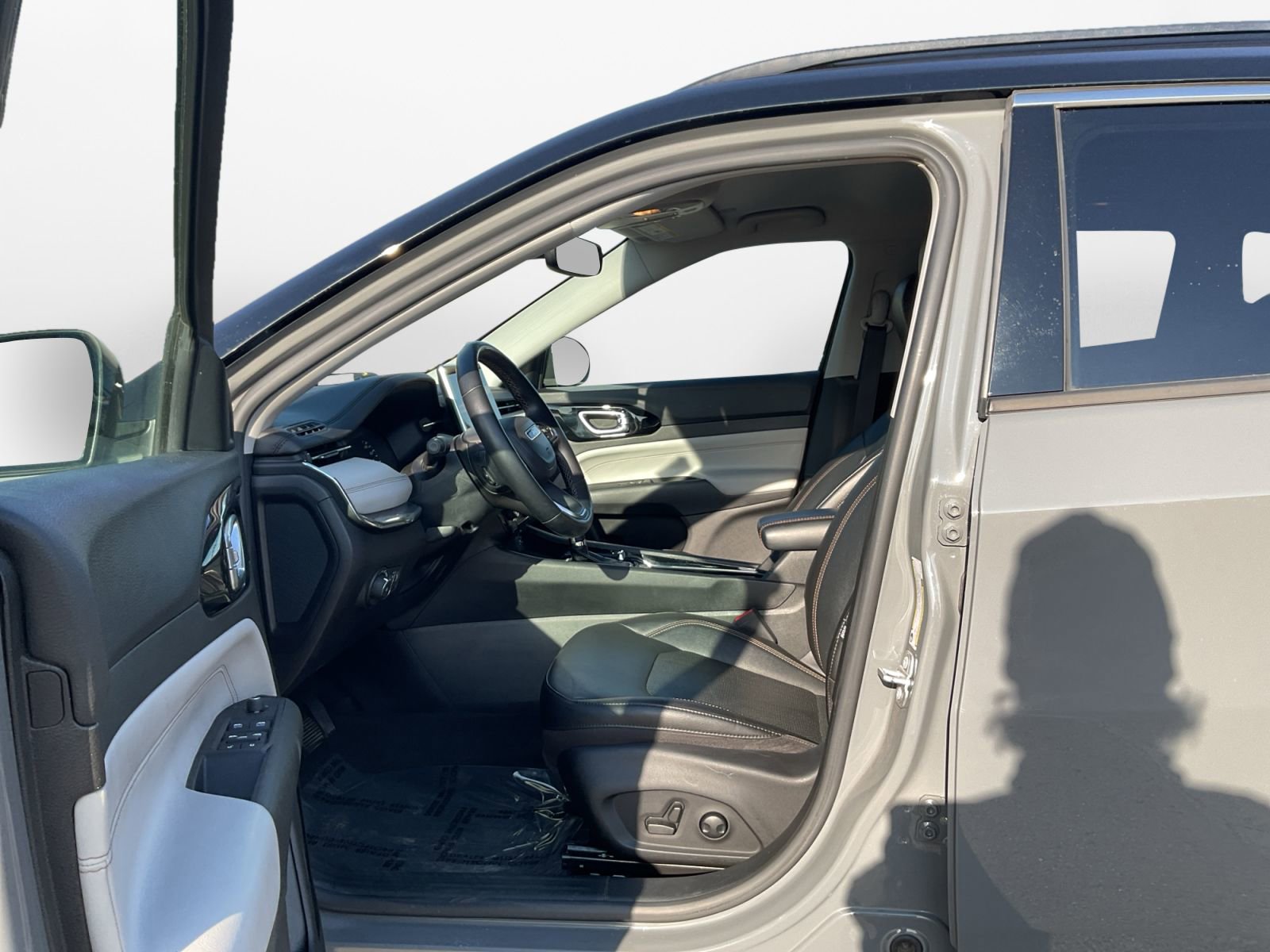 Used 2022 Jeep Compass Limited AWD/4WD image 9