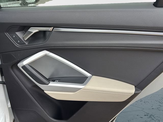 Used 2022 Audi Q3 2.0T Premium Plus w/ Premium Plus Package image 12