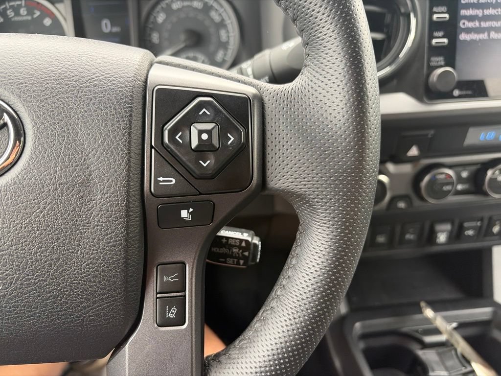 Used 2021 Toyota Tacoma TRD Off-Road w/ Technology Package AWD/4WD image 26