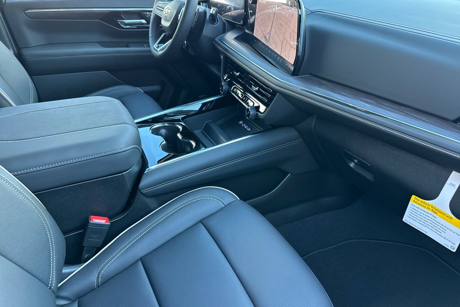 New 2026 Chevrolet Suburban Premier image 16