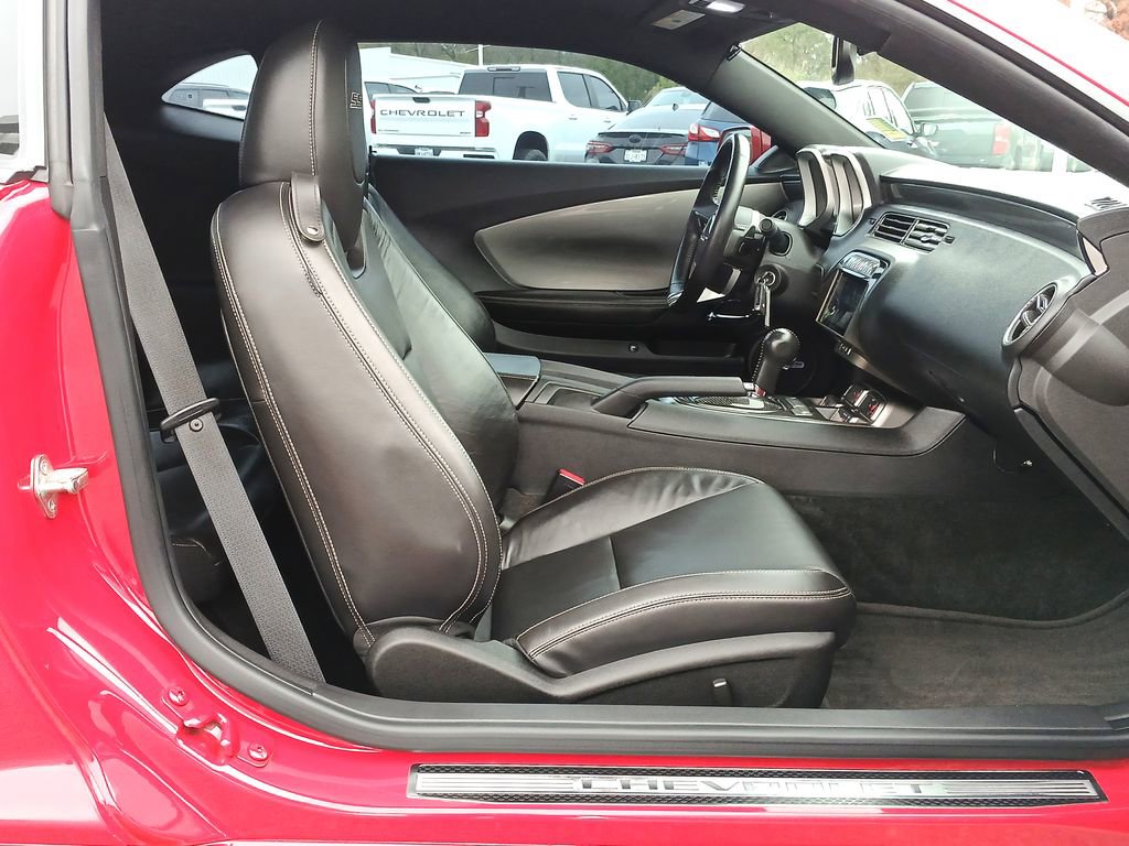 Used 2010 Chevrolet Camaro SS w/ RS Package image 28