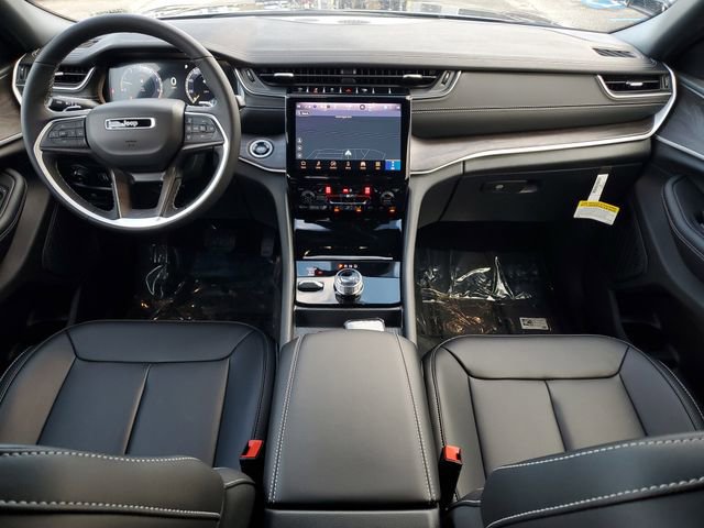 New 2025 Jeep Grand Cherokee Limited image 17