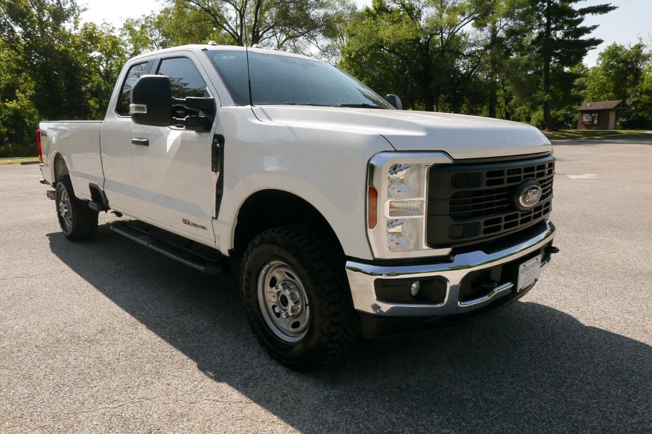 Used 2026 Ford F350 XL w/ XL Off-Road Package AWD/4WD image 4