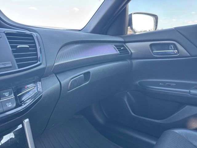Used 2016 Honda Accord Sport image 21