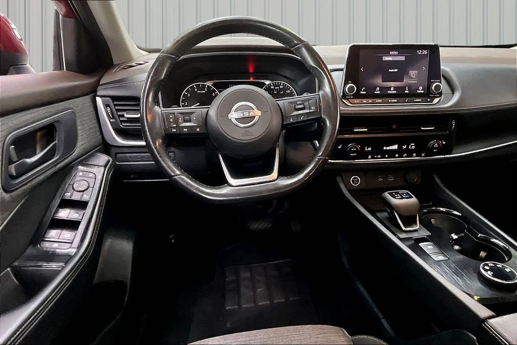 Used 2022 Nissan Rogue S AWD/4WD image 8