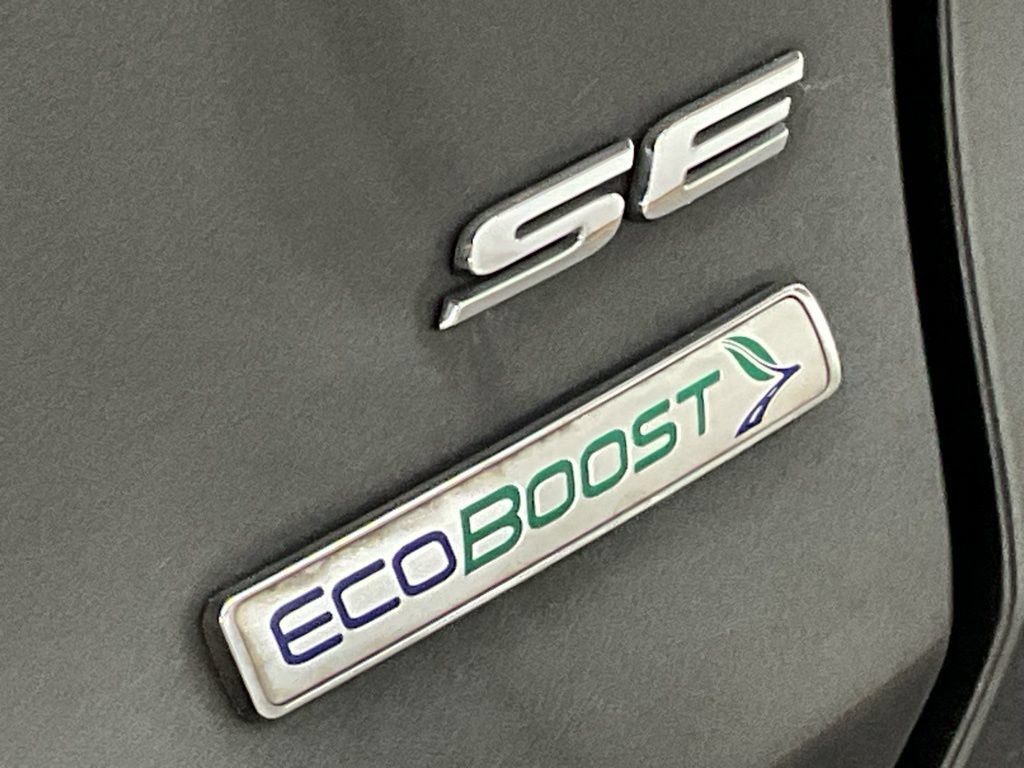 Used 2015 Ford Fusion SE w/ Equipment Group 201A FWD image 24