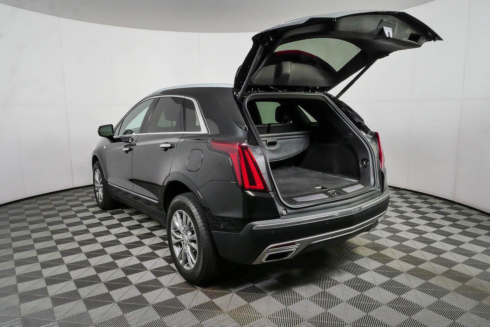 Certified 2023 Cadillac XT5 Premium Luxury w/ Technology Package FWD image 33