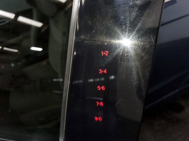 Used 2019 Ford Fusion SE FWD image 8