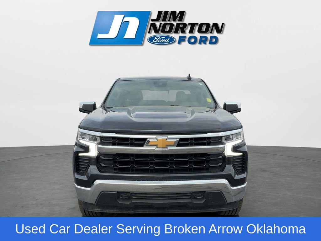 Used 2024 Chevrolet Silverado 1500 LT AWD/4WD image 10