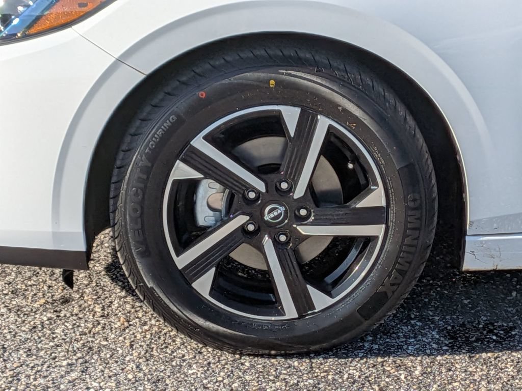 Used 2024 Nissan Sentra SV FWD image 12