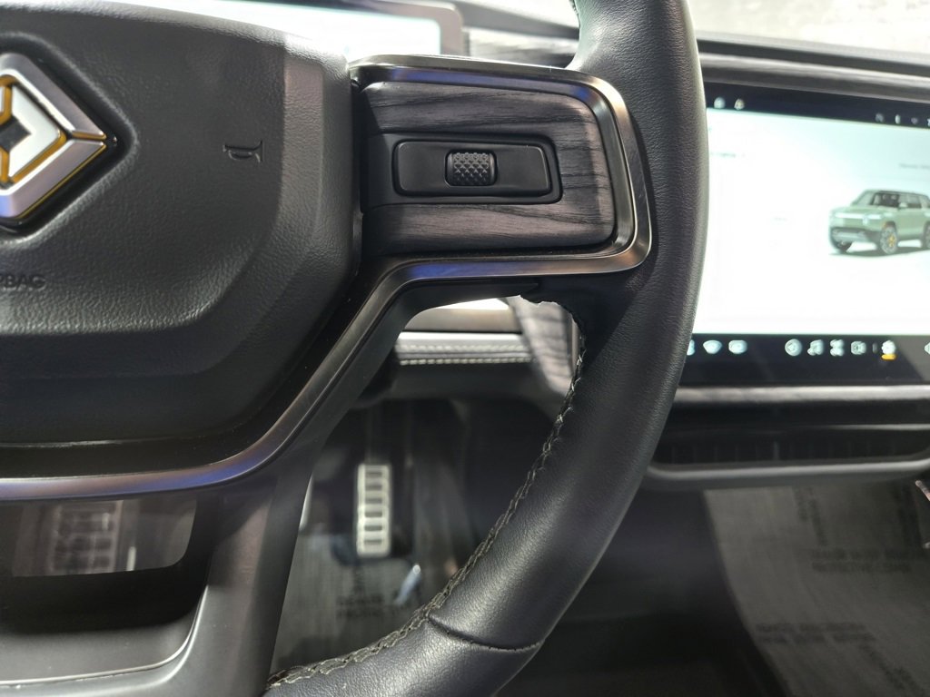 Used 2022 Rivian R1S Launch Edition image 17