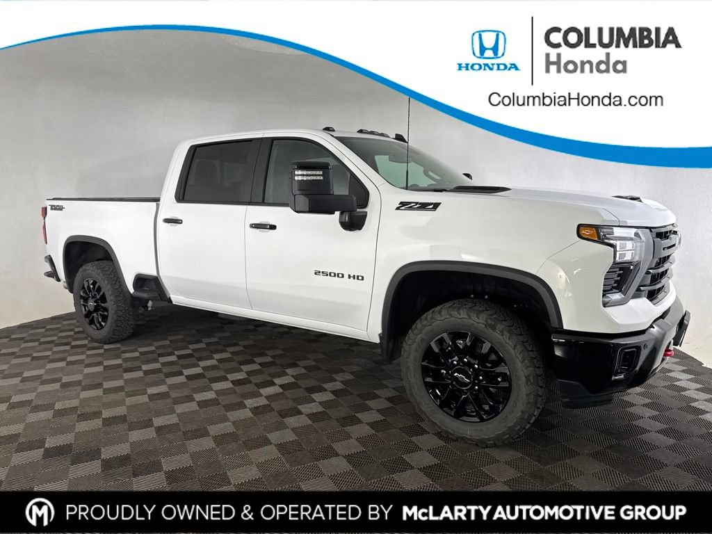 Used 2026 Chevrolet Silverado 2500 LT w/ Trail Boss Package AWD/4WD image 1