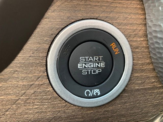 New 2025 RAM 1500 Limited w/ Trailer Tow Group image 40