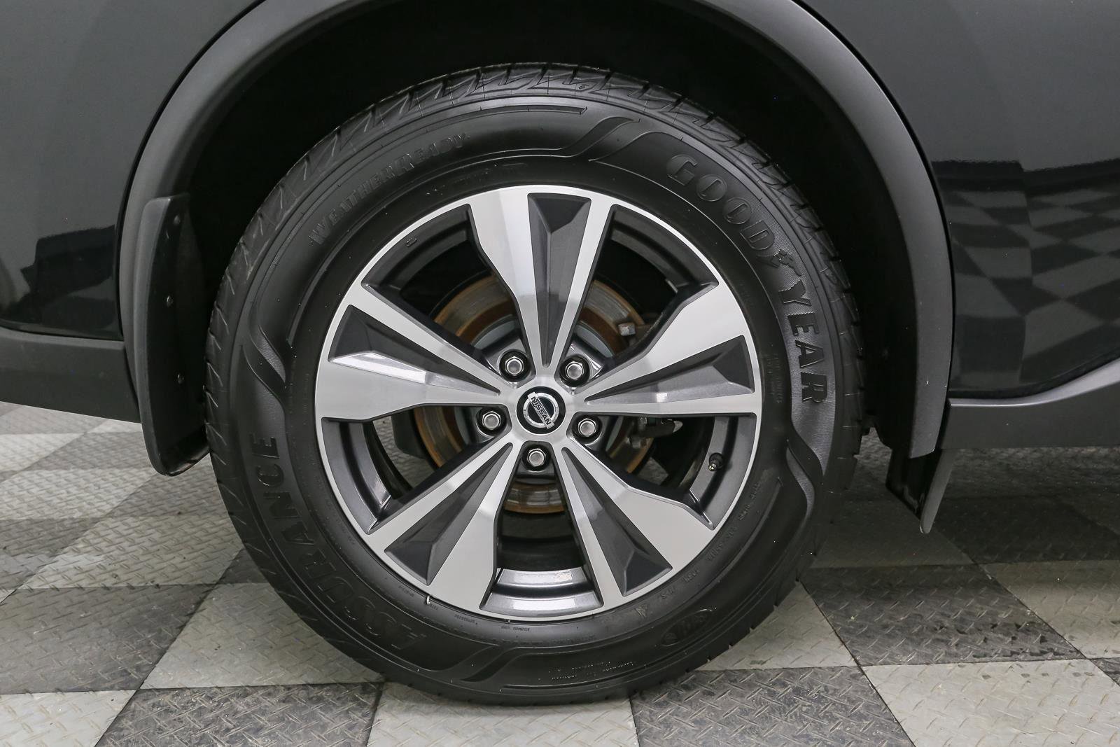 Used 2020 Nissan Murano SV image 17