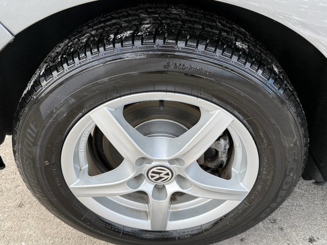 Used 2014 Volkswagen Golf 4-Door image 23