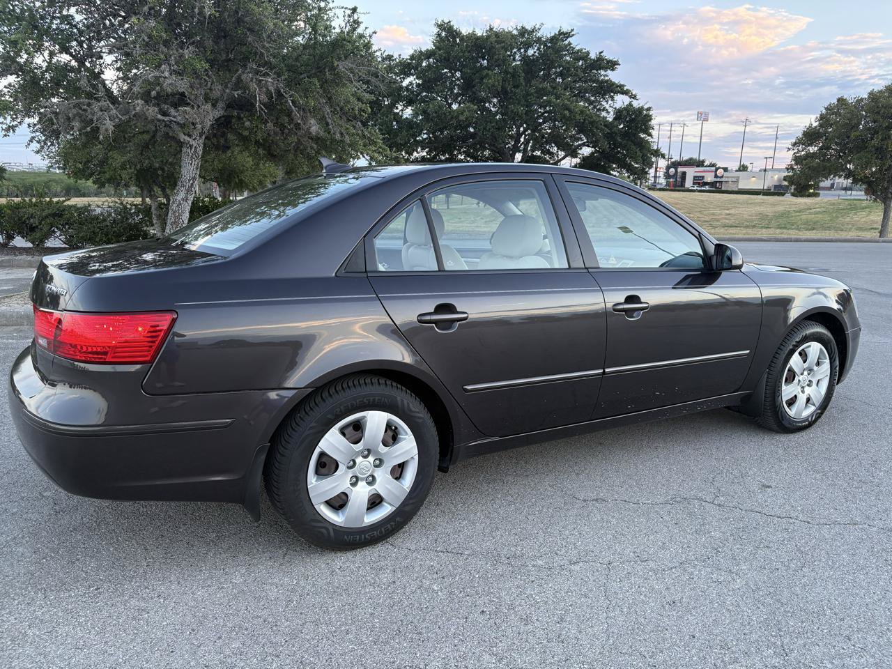 Used 2010 Hyundai Sonata GLS FWD image 44