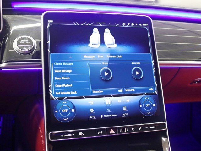 Used 2022 Mercedes-Benz S 580 4MATIC Sedan w/ Rear Seat Package image 22