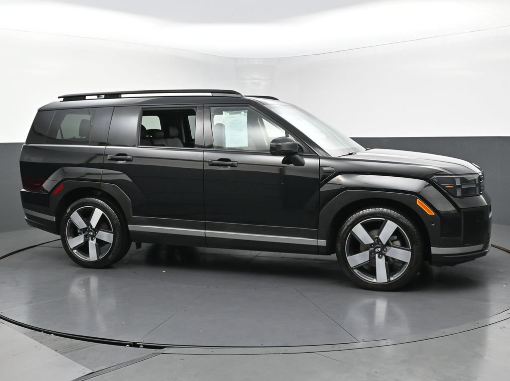 Used 2024 Hyundai Santa Fe Limited FWD image 7