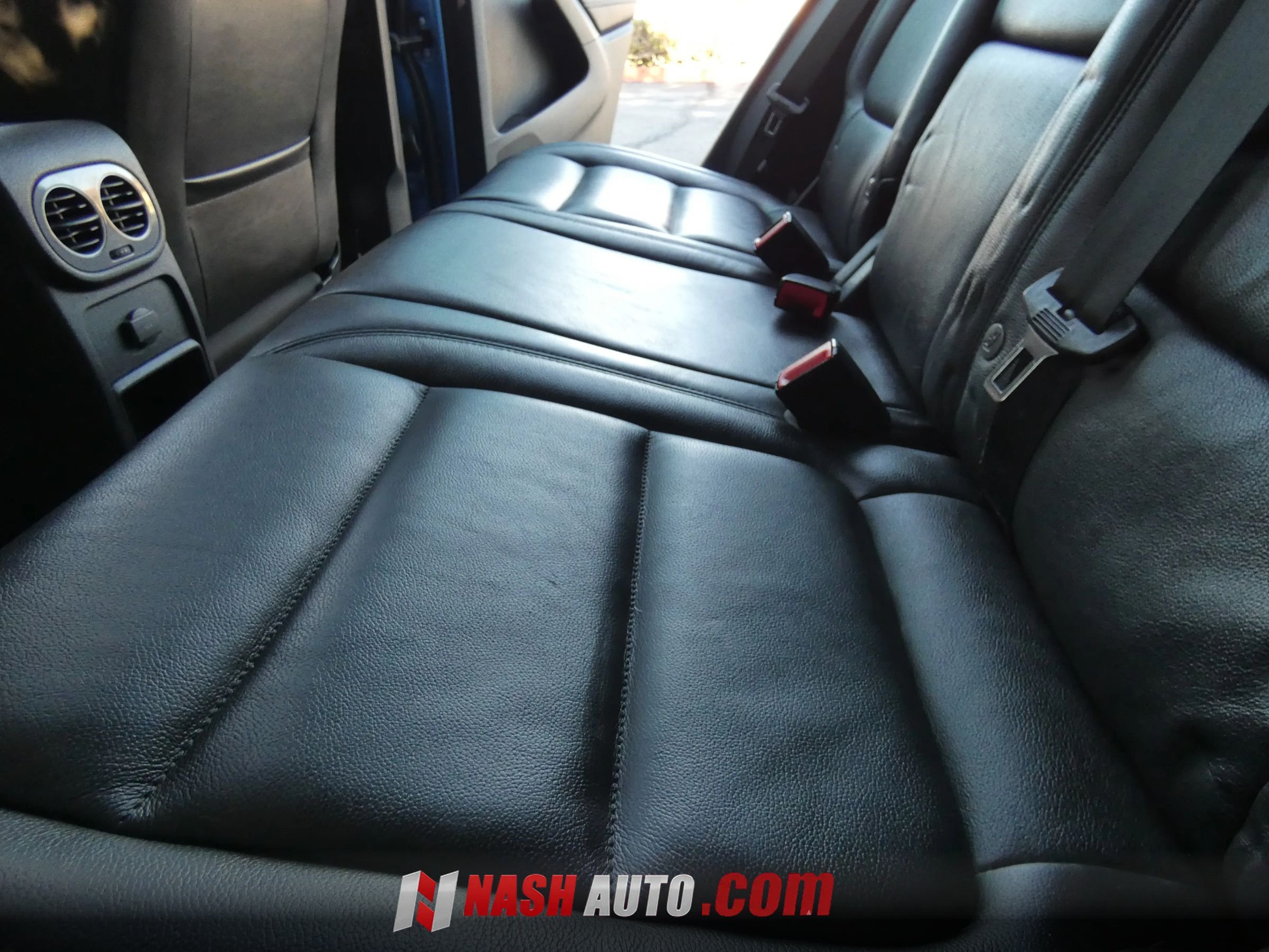 Used 2017 Volkswagen Tiguan SEL FWD image 45