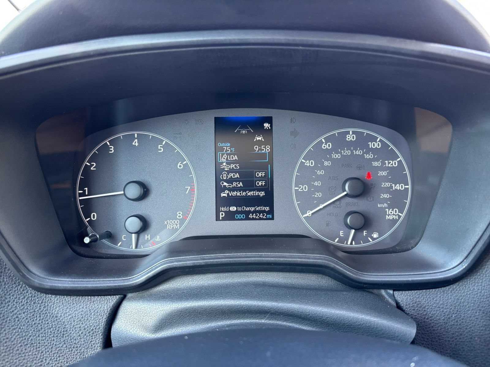 Used 2025 Toyota Corolla LE FWD image 39