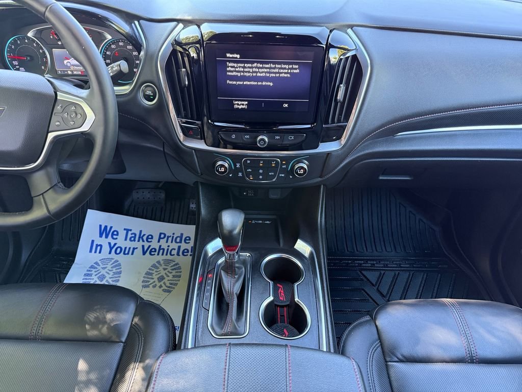 Used 2023 Chevrolet Traverse RS AWD/4WD image 11