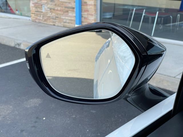 Used 2023 Aston Martin DBX image 27