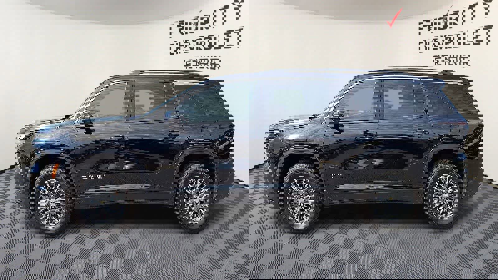 Used 2025 Chevrolet Traverse LT w/ Enhanced Driving Package image 5