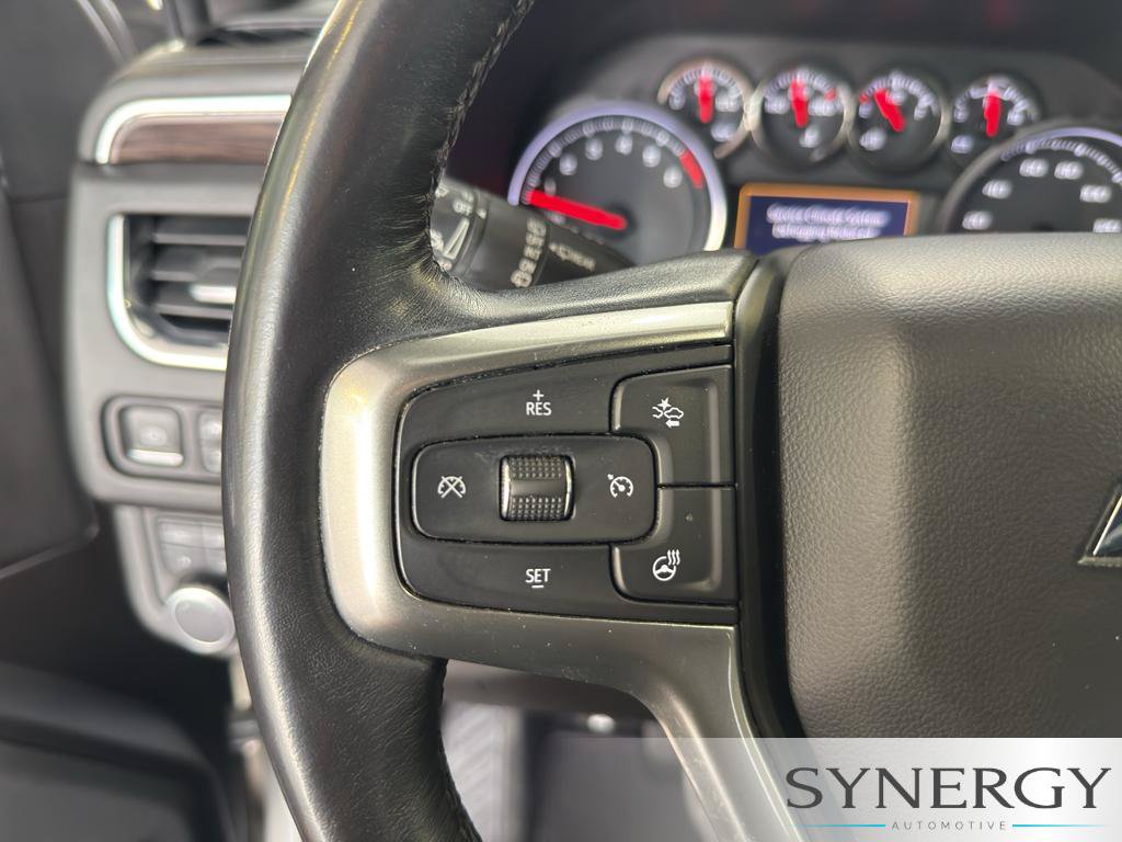 Used 2021 Chevrolet Suburban Z71 w/ Luxury Package AWD/4WD image 18
