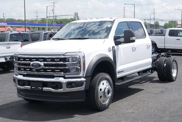 New 2026 Ford F550 4x4 Crew Cab image 7