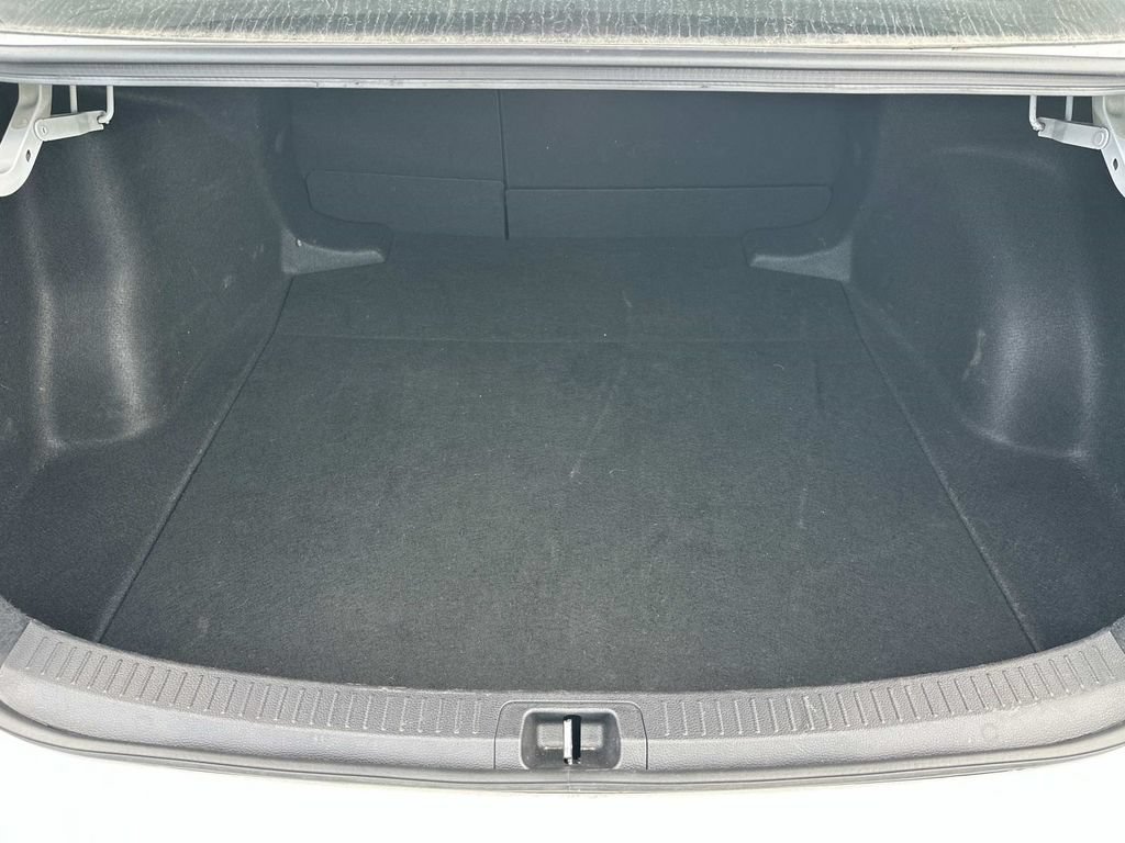 Used 2025 Toyota Corolla LE FWD image 10