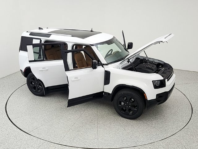 New 2026 Land Rover Defender 110 X-Dynamic SE AWD/4WD image 38