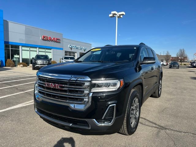 Used 2023 GMC Acadia SLE w/ Driver Convenience Package image 2