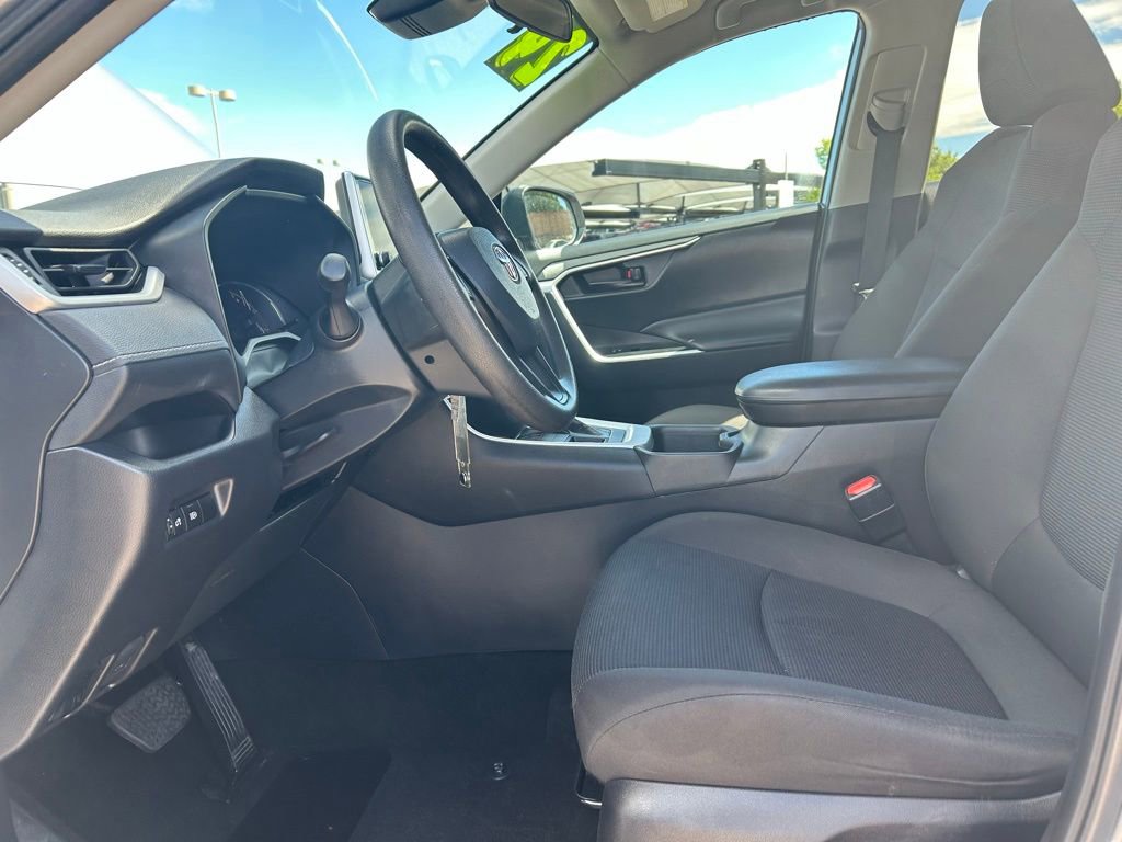 Used 2024 Toyota RAV4 LE image 27