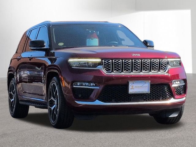 Used 2022 Jeep Grand Cherokee Summit AWD/4WD image 3