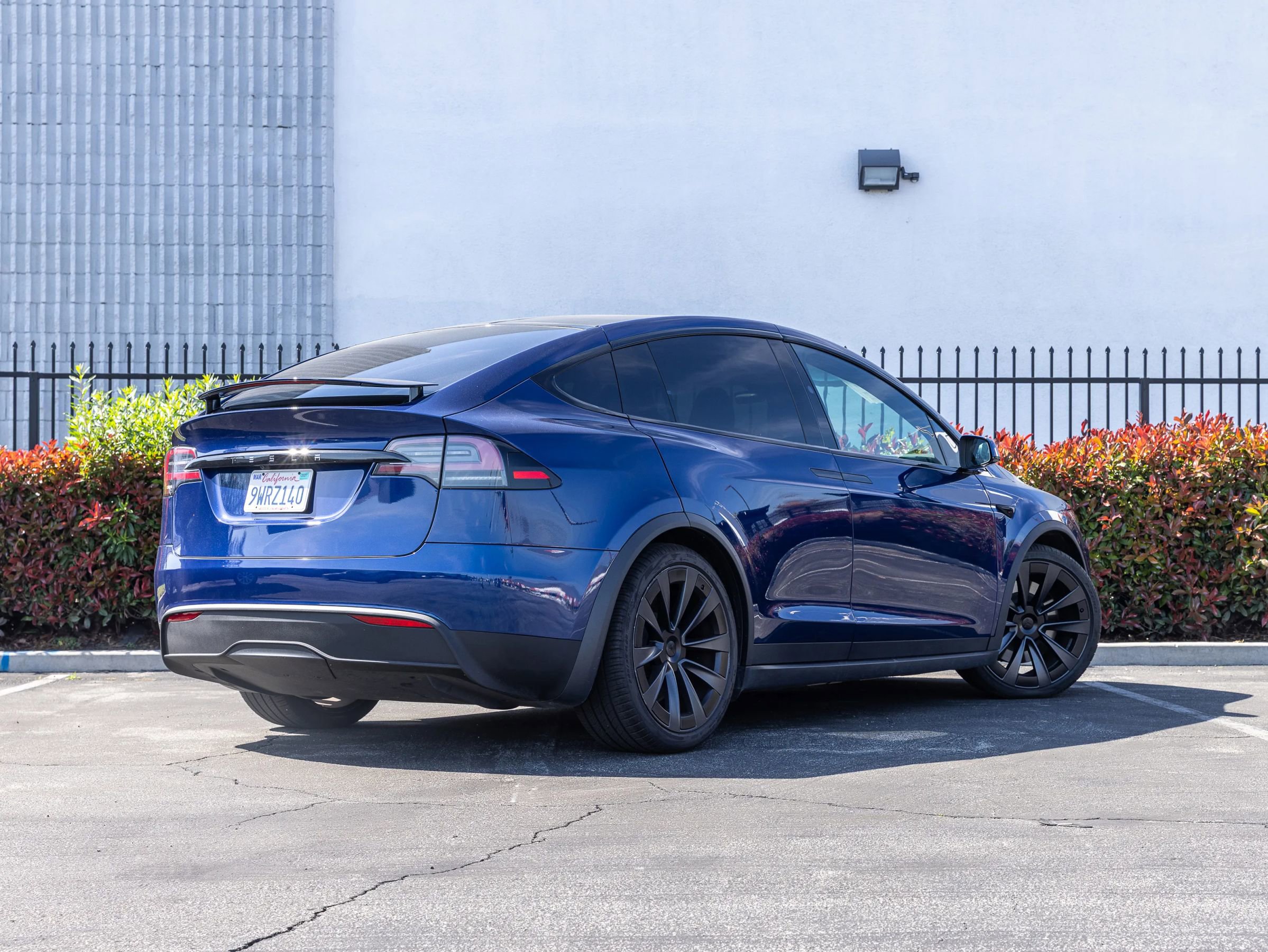 Used 2024 Tesla Model X image 8