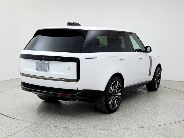 New 2026 Land Rover Range Rover SV AWD/4WD image 5